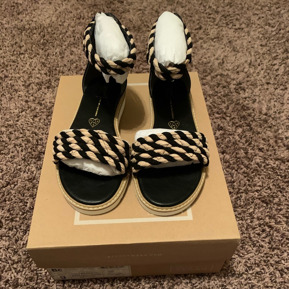 BC footwear sandals women’s size 9